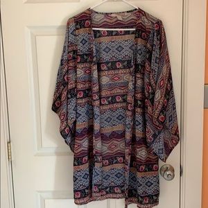 Forever 21 short sleeved shaw